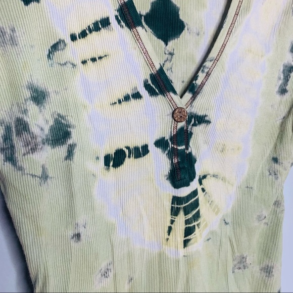 VINTAGE y2k ribbed crop green tie dye tee - Picture 12 of 12